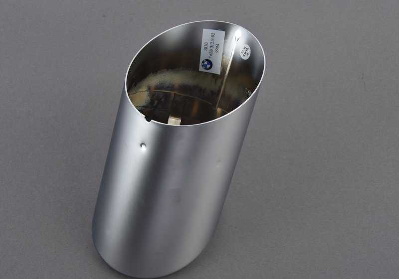 Salida de escape cromada OEM 18307633312 para BMW Serie 3 (F30, F31) y Serie 4 (F32, F33, F36). Original BMW.