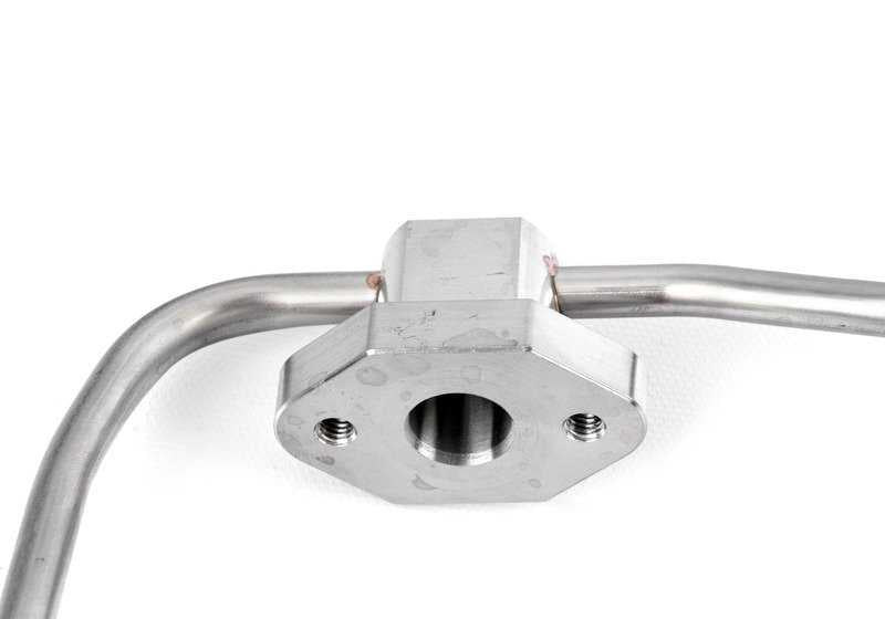 Tubo de combustible con adaptador de sensor OEM 16112283243 para BMW E63 y E64. Original BMW.