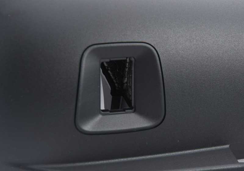 COMPRIMENTO DE COLUNA DE ENDEREÇO ​​MAIS COLUMA DE BMW F20, F21, F22, F23, F87, F30, F31, F34, F35, F80, F32, F33, F36, F82, F83 (OEM 61316823468). BMW original