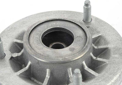 Soporte de amortiguador izquierdo OEM 33506854327 para BMW F06. Original BMW.