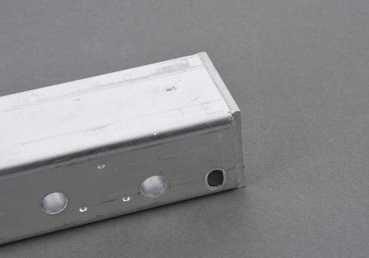 Elemento de deformación delantero inferior derecho OEM 51117374790 para BMW X1 F48, F49 y X2 F39. Original BMW.