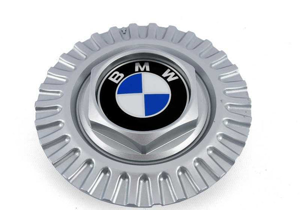 Tapacubos central de llanta OEM 36131180581 para BMW E34 y E32. Original BMW.