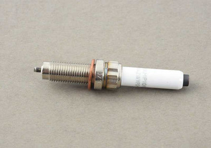 Bujía de alto rendimiento OEM 12122455258 para BMW {F40,F52,F44,F45N,F46,F46N,G42,G20,G20N,G21,G21N,G28,G28N,G22,G22N,G23,G23N,G26,G26N,G30,G30N,G31,G31N,G38N,G32,G32N,G11N,G12N,G14,G15,G16,I12,I12N,I15,F48,F48N,F49N,F39,G01,G01N,G08,G08N,G02,G02N,G
