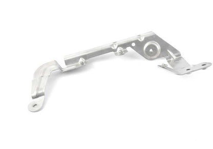 Soporte de intercambiador de calor/bomba de refrigerante OEM 17217628760 para BMW F22, F87, F30, F32. Original BMW.