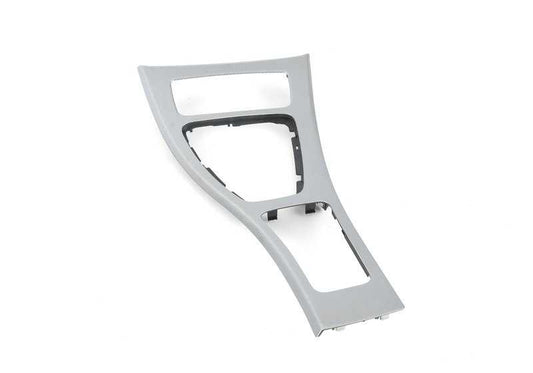 Embellecedor consola central aluminio OEM 51169145147 para BMW E90, E91, E92, E93 (316d, 316i). Color Glaciersilber. Compatible con cambio manual y automático. Original BMW.