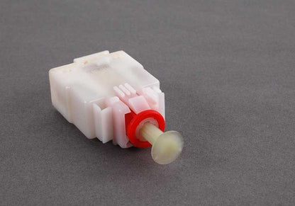 Interruptor de embrague OEM 61318381612 para BMW E36, E46, E39, E53, Z3. Original BMW.