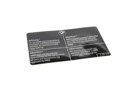 Placa indicativa OEM 51142121173 para BMW E30, E36, E46, E90, E91, E92, E93, E28, E34, E39, E60, E61, F07, E32, E38, E65, E66, E31, E84, E83, E53, E70, E71, E72, Z1, Z3, E85, E86, E89, E52. Original BMW.