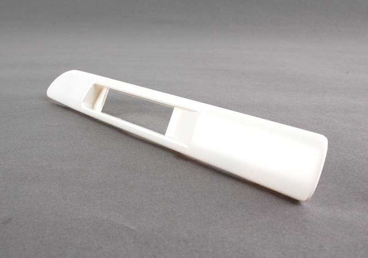 Moldura lateral delantera derecha imprimada OEM 51137893678 para BMW E46. Original BMW.