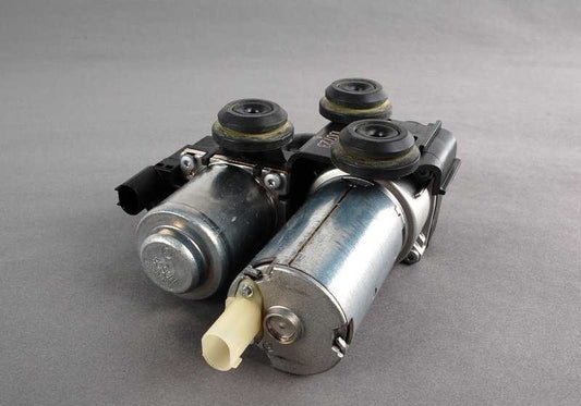 Válvula de agua con bomba adicional OEM 64118369807 para BMW E46, X3 E83, Z3 E36... y más. Original BMW.