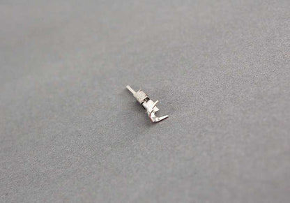 Terminal eléctrico OEM 61138366269 para BMW E81, E82, E87, E88, F20, F21, E36, E46, E90, E91, E92, E93, F30, F31, F34, G20, G21, G28, G80, G81, F32, G26 y más. Original BMW.