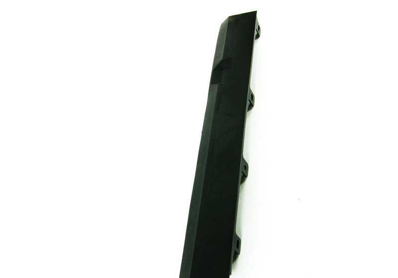 Cubierta inferior del radiador OEM 17111723451 para BMW E34, E32. Original BMW.