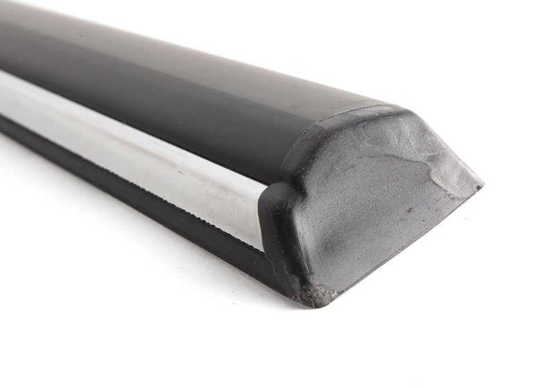 Moldura lateral trasera derecha OEM 51131889488 para BMW Serie 6 E24 (628CSi, 635CSi) modelos del 1978 al 1987. Pieza original BMW.