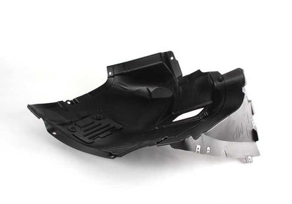 Tampa interior Ome Left Wheel 51718040101 para BMW E90, E91. BMW original.