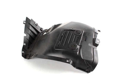 Tampa interior Ome Left Wheel 51718040101 para BMW E90, E91. BMW original.
