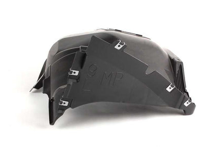 Tampa interior Ome Left Wheel 51718040101 para BMW E90, E91. BMW original.