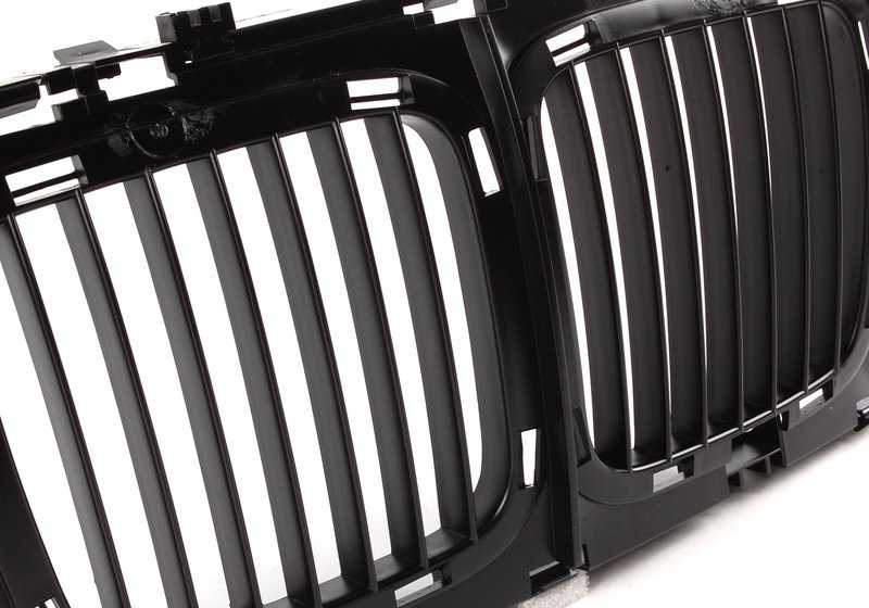 Rejilla central delantera OEM 51131973825 para BMW E34. Original BMW.