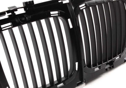 Rejilla central delantera OEM 51131973825 para BMW E34. Original BMW.