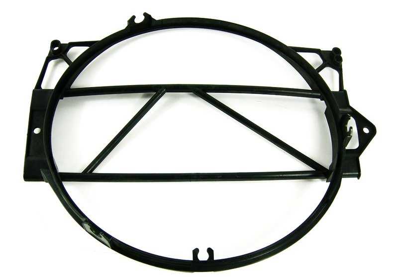 Espaciador OEM 64548391748 para BMW E36 (325td, 325tds) y Z3 (1.9, 2.0). Compatible con modelos fabricados entre 1991 y 2002. Original BMW.