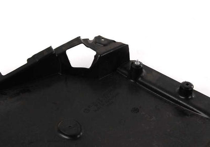 Front engine compartment protection for BMW E39 (OEM 51712695680). Original BMW.