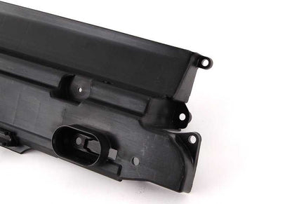 Cubierta soporte módulo OEM 17117519205 para BMW E60, E61, E63, E64. Original BMW.