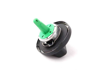 Tapa de depósito de combustible sin cierre OEM 16111184717 para BMW E39 520i. Compatible con todos los modelos E39 520i de 1996 a 2003. Recambio original BMW.