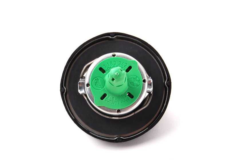 Tapa de depósito de combustible sin cierre OEM 16111184717 para BMW E39 520i. Compatible con todos los modelos E39 520i de 1996 a 2003. Recambio original BMW.