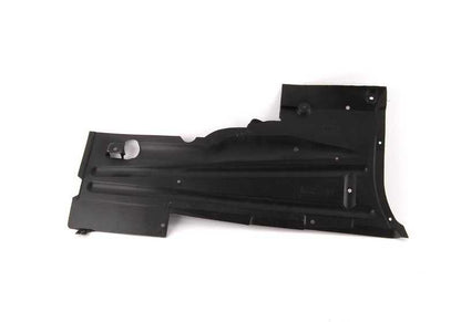Tapa exterior izquierda OEM 51718163841 para BMW Serie 7 E38 (modelos 728i, 730i) con motor M52 y M60. Compatible con versiones manual y automática. Original BMW.