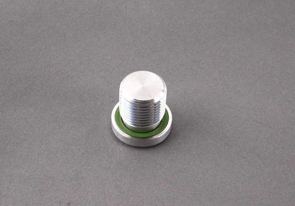 Tornillo de vaciado con arandela OEM 23117531356 para BMW E81, E82, E87, E88, E46, E90, E91, E92, E93, E60, E61, F10, F11, E63, E64, F06, F12, F13, E84, E83, E53, E85, E86, E89. Original BMW.