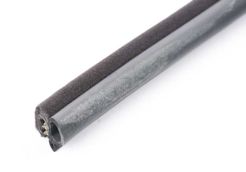Proteção de borda direita para BMW E31 (OEM 51728124214). BMW original