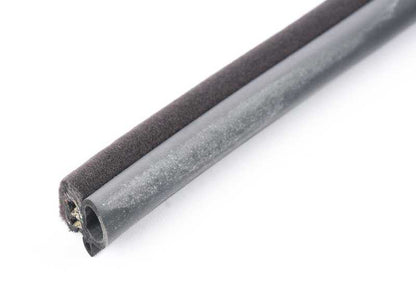 Proteção de borda direita para BMW E31 (OEM 51728124214). BMW original
