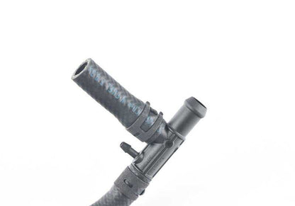 Tubo de retorno de combustible OEM 13537810786 para BMW F20, F21, F22, E90, E91, E92, E93, F30, F31, F34, F32, F33, F36, F07, F10, F11, E84, F25. Original BMW.
