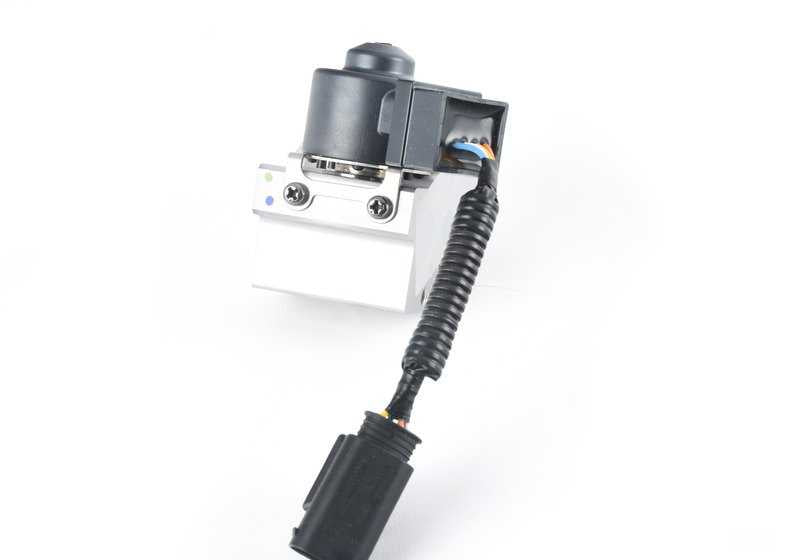 Válvula de expansión eléctrica OEM 64119292568 para BMW i3 (I01, I01N). Componente del circuito de climatización. Original BMW.
