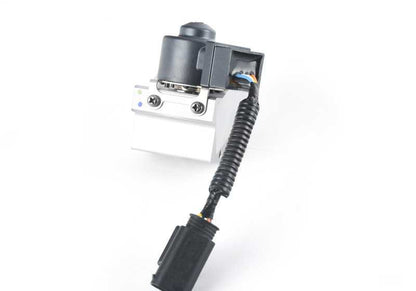 Válvula de expansión eléctrica OEM 64119292568 para BMW i3 (I01, I01N). Componente del circuito de climatización. Original BMW.