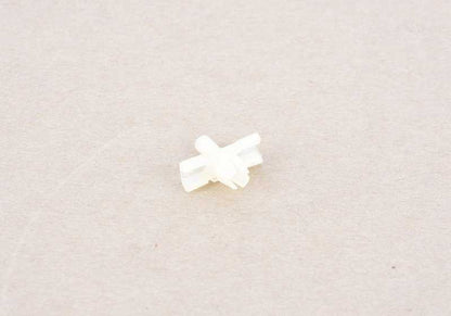 Clip para BMW Serie 5 E12 (OEM 51131829651). Original BMW