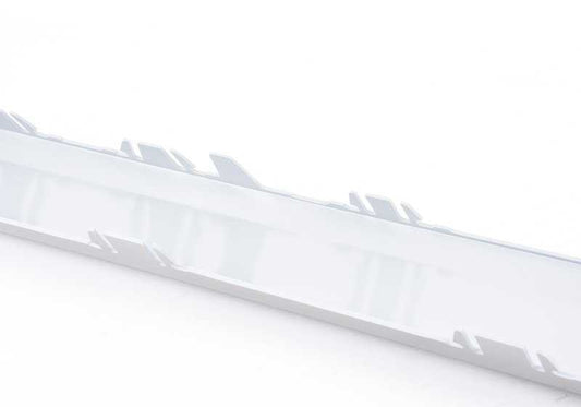 Embellecedor lateral derecho OEM 51777428492 para BMW X5 F15. Original BMW.