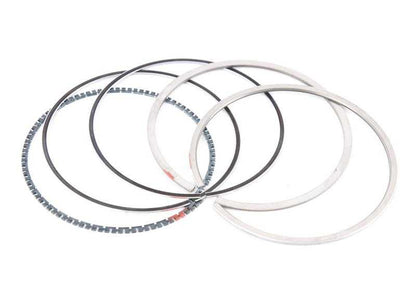 Piston segments set OEM 11251727463 for BMW E30, E36, E34 with M40 and M42 engine. Original BMW.