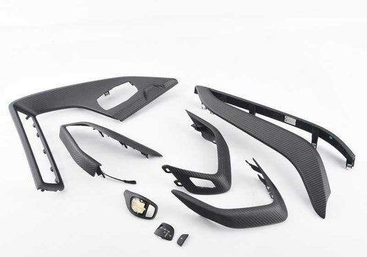 Juego molduras interiores carbono OEM 51952412960 para BMW I12 (i8 Coupé y Roadster). Compatible con todos los modelos BMW i8. Acabado en fibra de carbono original BMW.