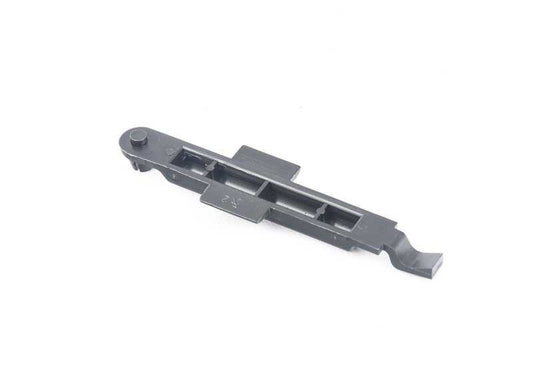 Guía deslizante OEM 72111904962 para BMW E30, E34, E32. Pieza del sistema de ajuste y anclaje del cinturón de seguridad. Original BMW.