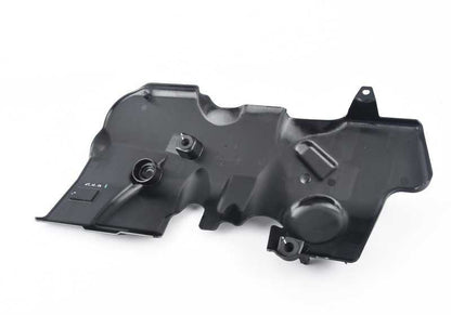 Tapa anticorrosión OEM 11127846413 para BMW F87, F80, F82, F83. Pieza original BMW ideal para proteger componentes del motor y evitar oxidación. Compatibilidad garantizada con todos los modelos indicados.