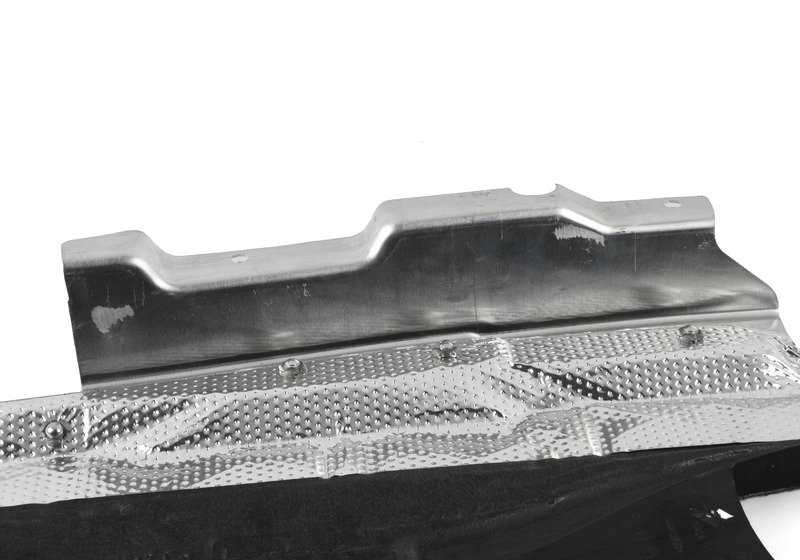 Protección inferior central OEM 51758055961 para BMW F80, F82, F83. Original BMW.