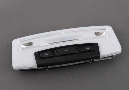 Luce interno anteriore per BMW Serie 1 F20, F21, Serie 2 F22, F23, Serie 3 F30, F31, F34, F35, Serie 4 F32, F33, F36, I12, X5 F15, X6 F86 (OEM 61319312496). BMW originale