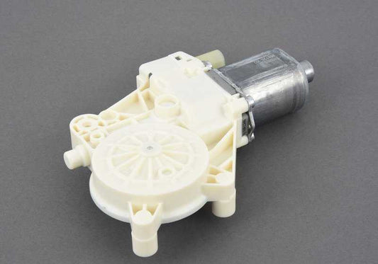 Motor elevalunas trasero izquierdo OEM 67627198173 para BMW Serie 3 E93, E93N. Original BMW.
