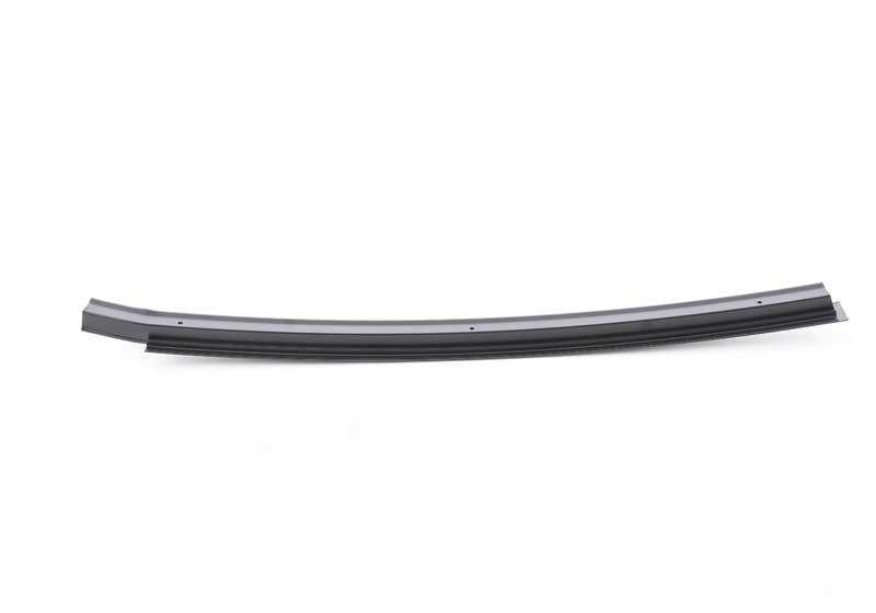 Embellecedor trasero derecho OEM 51348120104 para BMW E34. Original BMW.