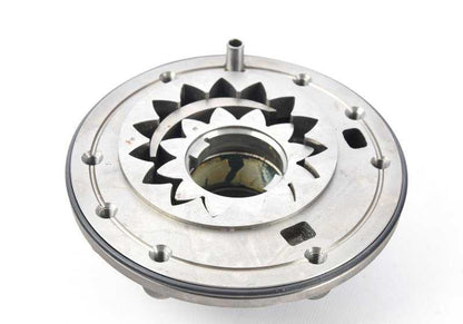 Bomba de aceite OEM 24311218731 para BMW E32 y E31. Compatible con transmisiones ZF 4HP22/24. Recambio original BMW.