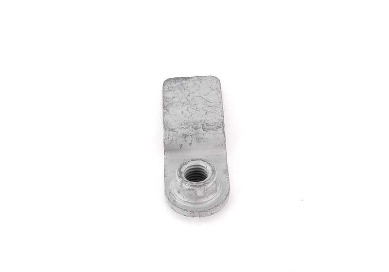 Tuerca de fijación OEM 33321091707 para BMW Serie 5 E39. Pieza original para el sistema de suspensión trasera. Ideal para mantenimiento o sustitución. Original BMW.