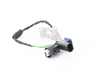 Cable adaptador frontal OEM 61129318725 para BMW Serie 2 F22 (218d) {F22}. Compatible con versiones diésel con cambio manual o automático. Original BMW.