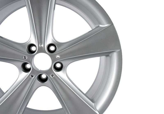 Llanta de aleación diseño estrella 128 OEM 36116779375 para BMW E70, E71, E72. Original BMW.