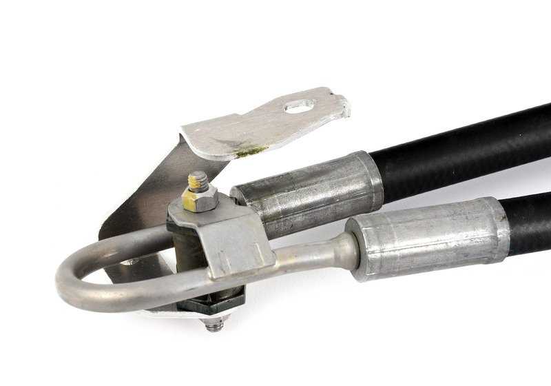 Tubo de expansão de direção ativa para BMW Série 1 E81, E82, E87, E87N, E88, Série 3 E90, E91, E92, E93 (OEM 32416784330). BMW original