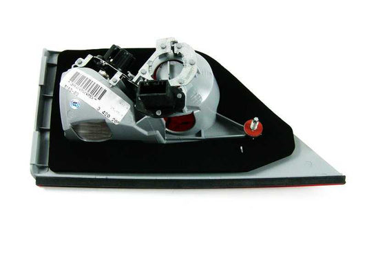 Piloto trasero izquierdo del portón OEM 63213420205 para BMW X3 E83. Original BMW.