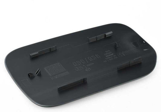 Tapa de carga OEM 51177387937 para BMW Serie 5 {G30, G30N, G31N, G38, G38N}. Pieza original BMW.